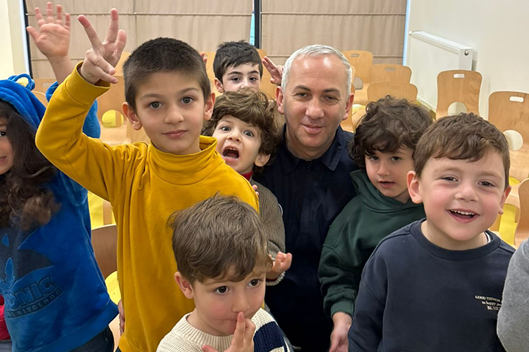 საგანგებო სიტუაციების მართვა – სწავლება „მონტესორი უნივერსში“